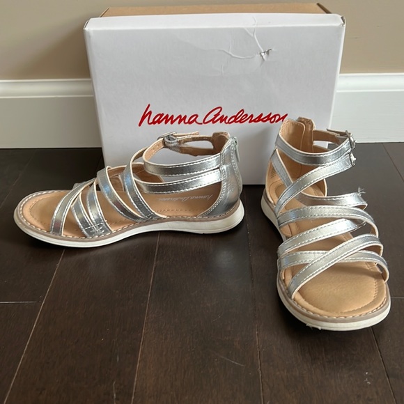 Hanna Anderson Vera2 metallic silver gladiator sandals in box sz 13 - Picture 1 of 9